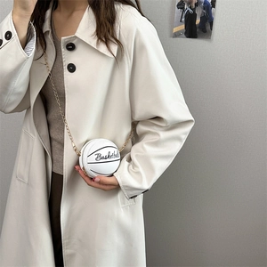 Bolso bandolera redondo con forma de baloncesto blanco de moda con cadena de oro