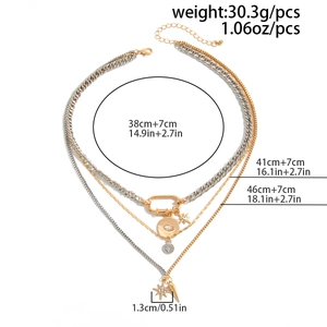 Detailed view of layered U-link chain necklace with dimensions and star pendant weight