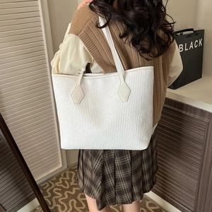 Chic white embossed tote bag for women, spacious shoulder bag with trendy quilted texture