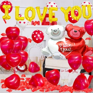 Kit ballons I LOVE YOU dorés avec cœurs rouges et ours pour demande en mariage
