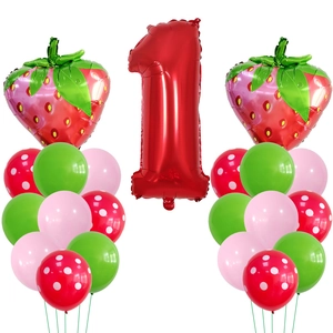 Kit ballons premier anniversaire fraise avec chiffre un rouge et ballons aux fruits