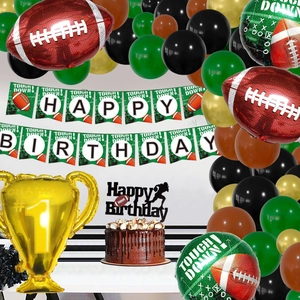 Détails du kit d'anniversaire football avec ballons verts et bannière touch down