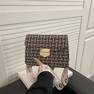Sac à Épaule en Tweed à Carreaux Vintage pour Femmes Large Bandoulière Brodée Fermoir Métallique Sac Bandoulière Carré Élégant