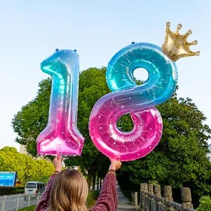 40-Zoll Sternenhimmel Nummer 18 Folienballons mit Goldkrone für Geburtstagsdekoration