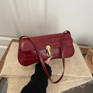 French Vintage Crocodile Pattern Underarm Bag For Women PU Leather Shoulder Bag With Metal Lock Fashion Baguette Bag