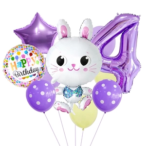Kit de ballons 4ème anniversaire violet avec lapin cartoon et ballons à pois