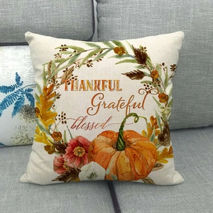 Federa decorativa in lino autunnale con ghirlanda di zucche del Ringraziamento