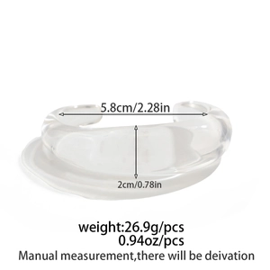 Detailed view of wide acrylic bangle with 5.8cm inner diameter and 2cm height dimensions