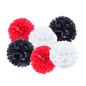Lot de six pompons en papier rouge, noir et blanc pour décoration de fête casino