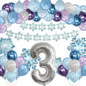 Kit déco 3e anniversaire avec ballon chiffre 3 argenté et motifs flocons de neige