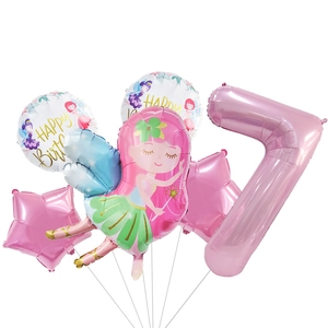 Détail du kit d'anniversaire fée avec ballon chiffre 7 rose et formes d'étoiles