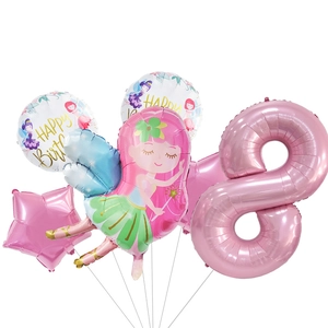 Détail du set de ballons princesse fée avec un grand chiffre 8 rose et des étoiles