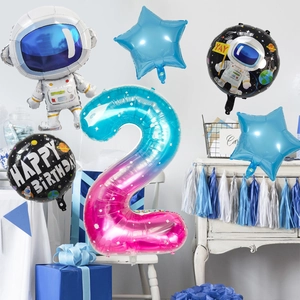 Set globos de astronauta con número 2 degradado para decoración de segundo cumpleaños