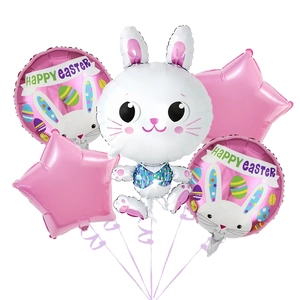 Detailliertes Oster-Aluminiumfolienballon-Set mit weißem Hasen und rosa Sternformen