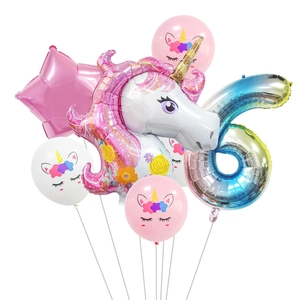 Detail von Einhorn-Ballon-Set mit Regenbogen Nummer 6 und bedruckten Latexballons