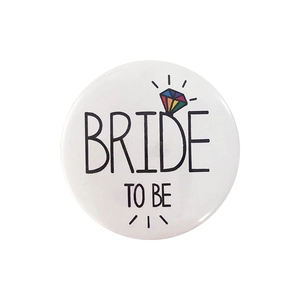 Spilla Bride to Be bianca per addio al nubilato con motivo a diamante arcobaleno circolare