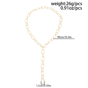 Détail collier en Y doré avec dimensions longueur 90cm et maillons ovales 1,5cm