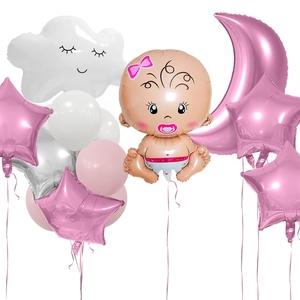 Dettaglio del set palloncini baby shower con nuvola sorridente e stelle in alluminio