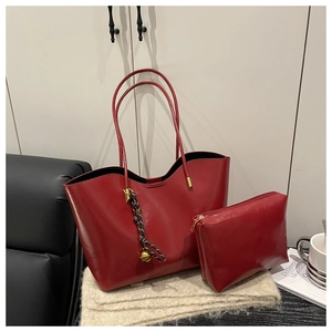 Red high-capacity oil-wax leather tote bag set with fringe pendant for women commuting