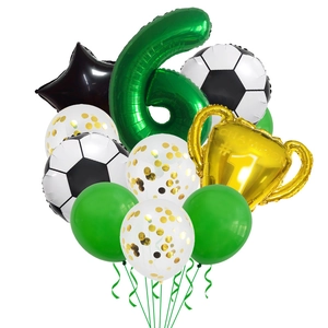 Set decoración fútbol con globo número 6, trofeo y globos de fútbol para fiestas