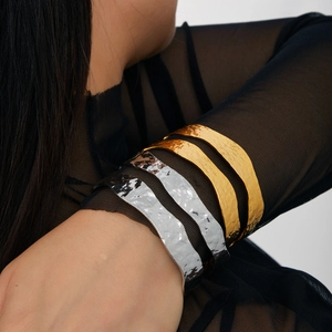 Hammered Texture Cuff Bangle Copper 18K Gold Plated Hollow Wavy Opening Bracelet For Women Retro Modern Style
