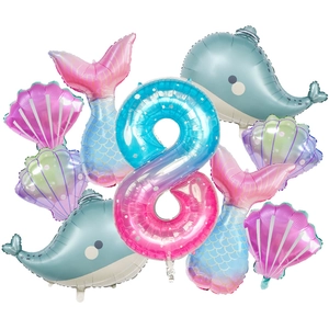 Vue détaillée des ballons en aluminium thème océan avec chiffre 8 dégradé et formes baleine