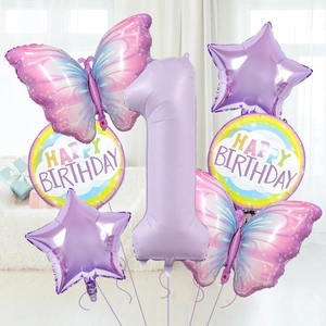 Détail de l'ensemble ballon chiffre 1 violet avec papillons et étoiles pour anniversaire