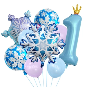 Detail van 40 inch blauwe nummer 1 ballon met kroon en sneeuwvlokken voor feest