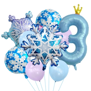 Grote lichtblauwe cijferballon 3 met gouden kroon en sneeuwvlok folieballonnen set