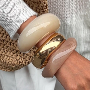 Chunky Bangle Trio Resin And Gold Polished Metal Geometric Minimalist Retro Fashion Jewelry For Women