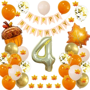 Détails du kit déco 4ème anniversaire avec feuilles d'érable et ballons dorés