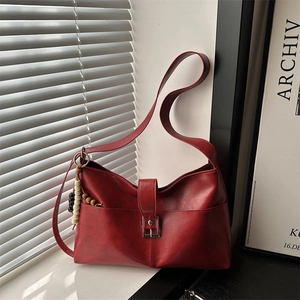 Borsa Tote da Donna Vintage in Pelle PU Grande Capacità Borsa a Tracolla Retrò Con Ciondolo in Perline Borsa Sottobraccio
