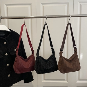 Retro leopard print tote bags in red, black and brown colors with adjustable straps