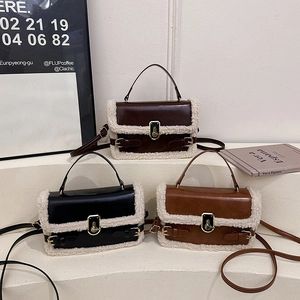 Vintage Women PU Leather Shoulder Bag With Faux Lamb Wool Trim Contrast Color Crossbody Small Square Handbag Fashion Niche Bag
