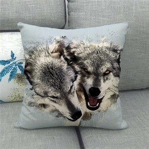 Artistic wolf oil painting cushion cover on sofa, wild animal pillow case home decor