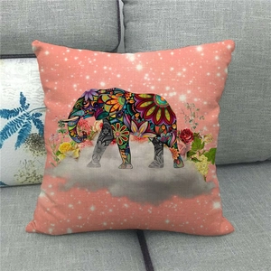 Niedlicher Mandala-Elefant Kissenbezug aus Leinen mit Blumen auf orangefarbenem Hintergrund