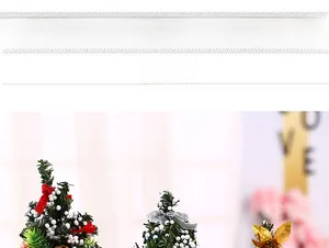 Dettaglio mini alberi di Natale 20cm con fiocchi rossi e fiori dorati brillanti