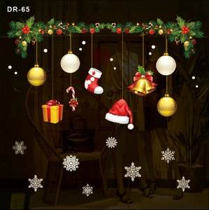 Détail de stickers de Noël colorés avec couronnes, cloches et flocons de neige