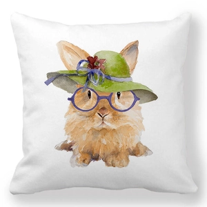 Taie d'oreiller de Pâques avec lapin aquarelle portant chapeau et lunettes sur fond blanc
