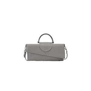 Bolso gris oscuro con solapa asimétrica y textura con patrón de serpiente
