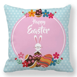 Detailansicht des Happy Easter Kissenbezugs mit Hasen, Eiern und blauen Punkten