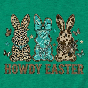 Détail de l'imprimé t-shirt Howdy Easter avec graphismes de lapins style bohème