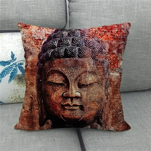 Dettaglio della trama in lino e stampa Buddha antica sulla fodera del cuscino