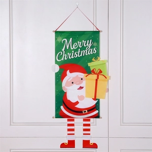 Détail d'une bannière de Noël verte avec motif Père Noël et jambes rayées suspendues