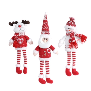 Lot de trois poupées de Noël tricotées à longues jambes : Père Noël, renne et bonhomme de neige