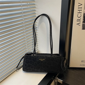 Borsa Sottobraccio da Donna Retro con Stampa Leopardata in Pelle Sintetica Borsa a Spalla con Ciondolo Orsetto Grande Tote