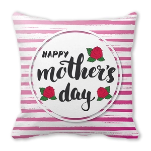 Dettaglio federa festa della mamma con strisce rosa e decorazione di rose rosse