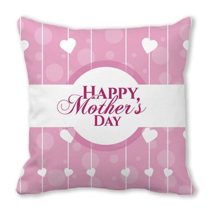 Dettaglio della federa per la festa della mamma con strisce rosa, pois e cuori