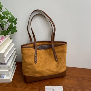 Women Quilted Tote Bag Large Capacity Suede PU Leather Retro Shoulder Handbag With Gold Rivets Casual Commuter Fashion