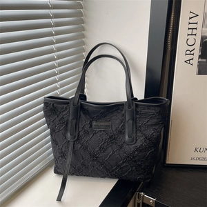 Women Embroidered Floral Tote Bag Niche Designer Quilted Ruffled Shoulder Bag Large Capacity Daily Casual Handbag With Bear Pendant
